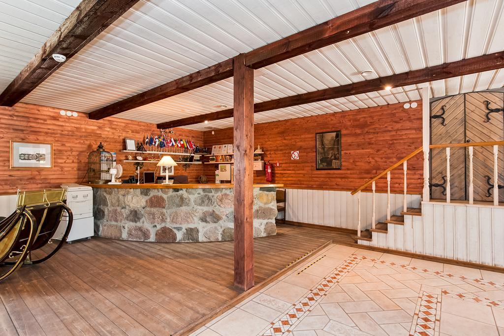 维斯奇希拉酒店 Türi 外观 照片